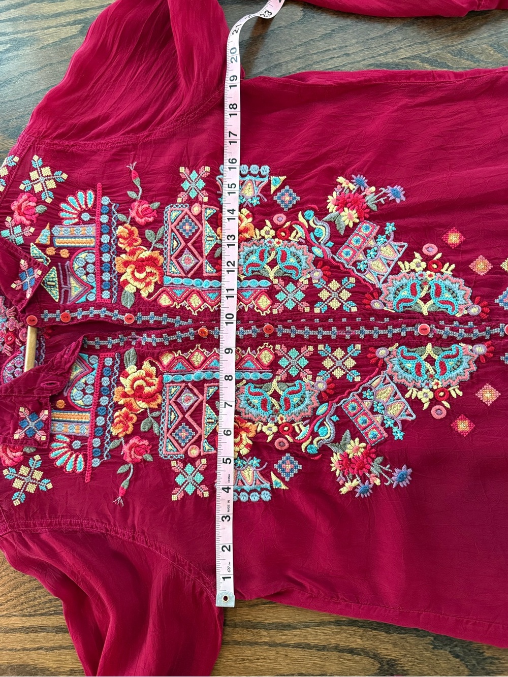 Johnny Was Red Embroidered Button Down Blouse Boho Shirt Size M - Picture 7 of 8